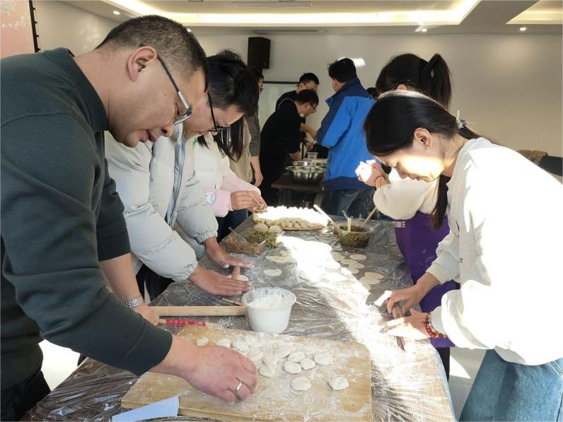 中原綠豐舉辦“冬至包餃子”活動(dòng)，溫情滿滿